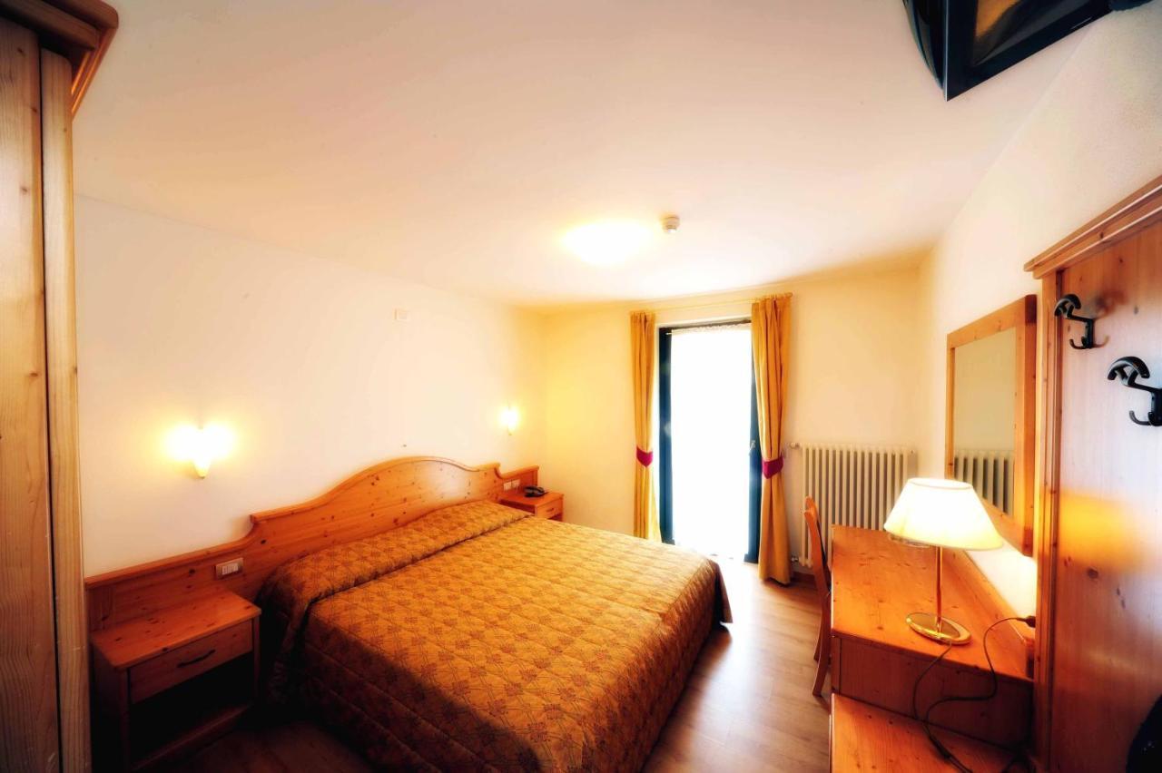 Hotel Cristallo Peio Oda fotoğraf